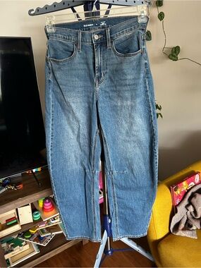 Old Navy Medium Blue High-Rise Barrel Jeans